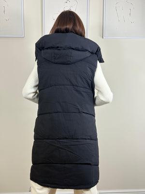 Naya Hooded Puffer gilet in black