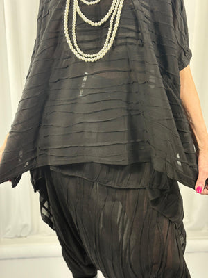 Toni quirky co-ord suit in black