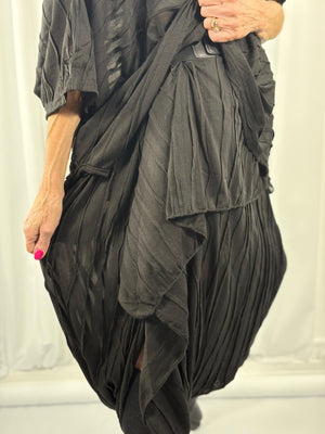 Toni quirky co-ord suit in black