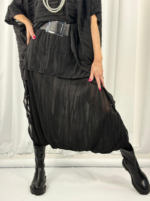 Toni quirky co-ord suit in black