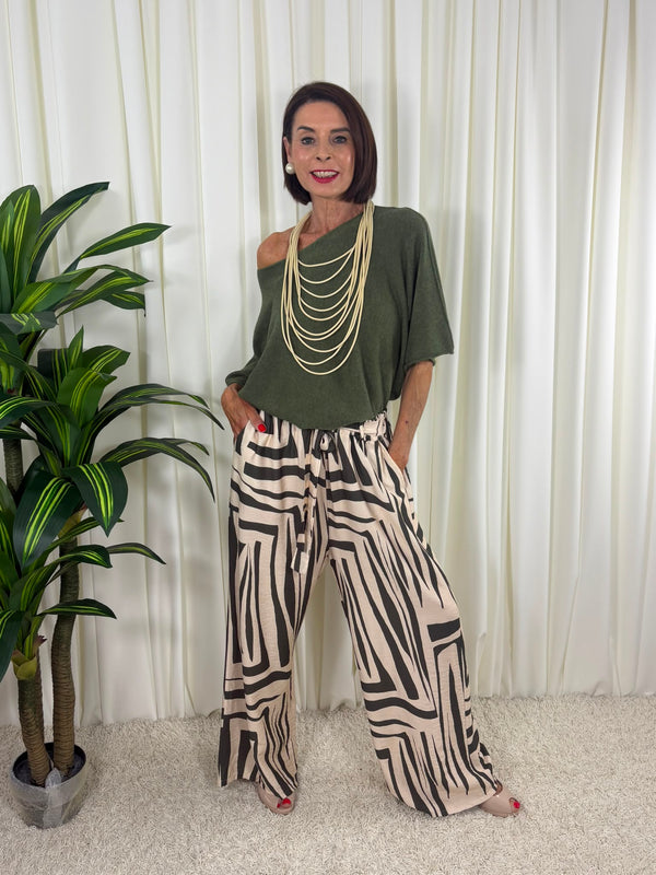 Saliyan knitwear in Sage Green