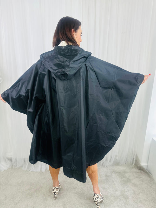 Mackintosh Poncho jacket in Black