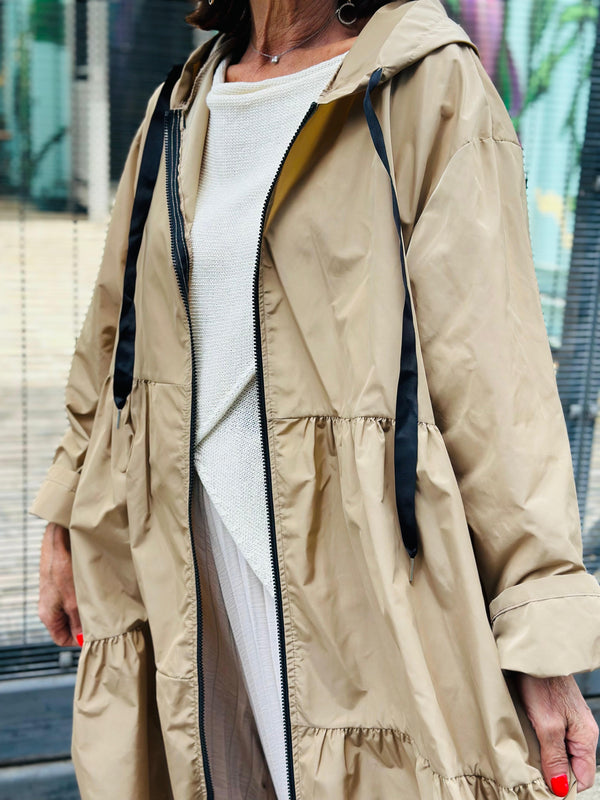 Talia mac in camel