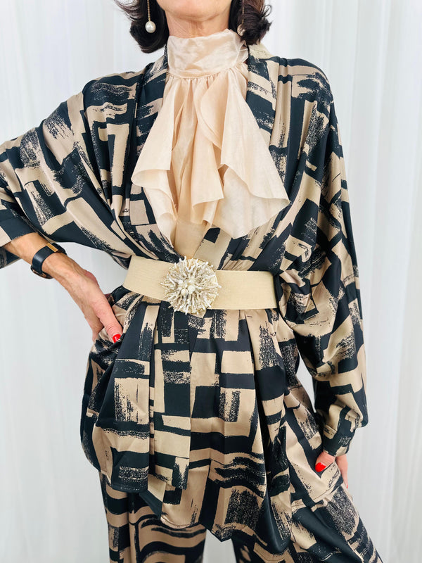 Elora waterfall Jacket in Black and mocha
