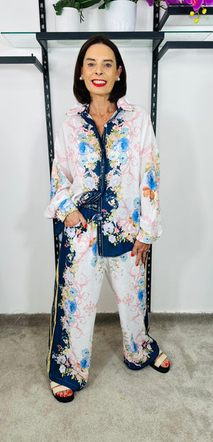 Oriental Suit in navy