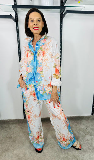 Oriental Suit in aqua