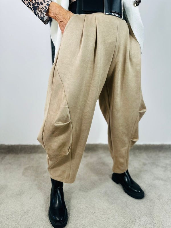 Lisbon Cocoon Trousers in beige