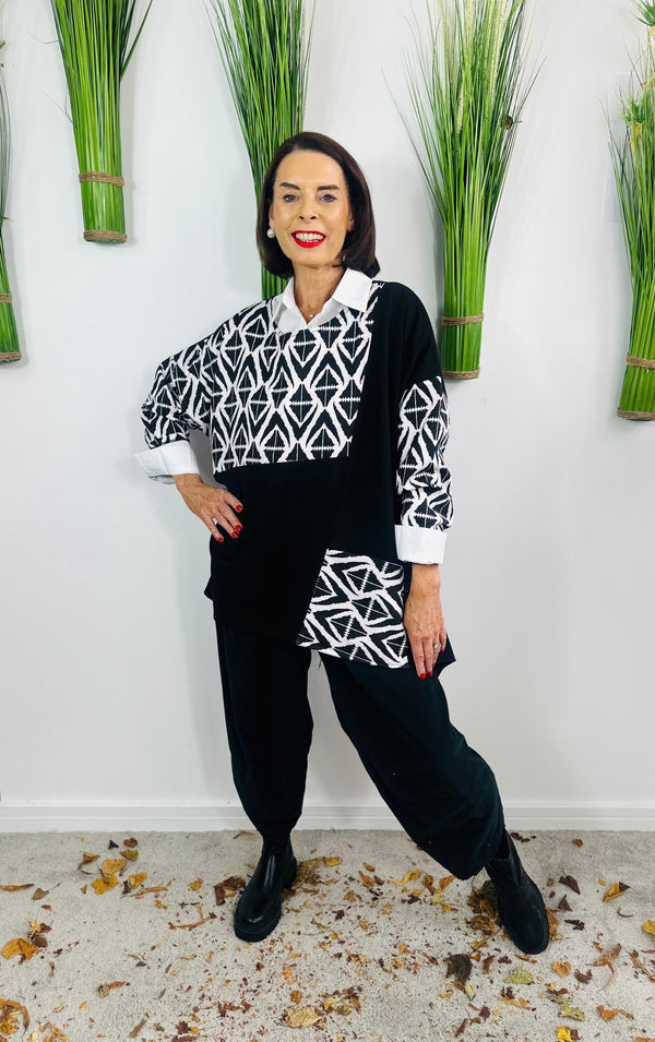 Monochrome asymmetric waterfall TOP