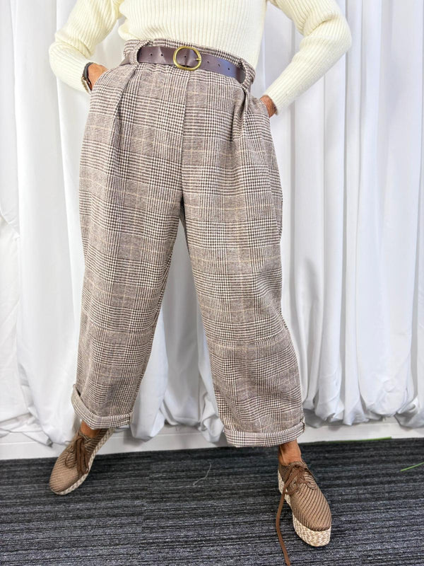 Juls cocoon trousers in chocolate and beige