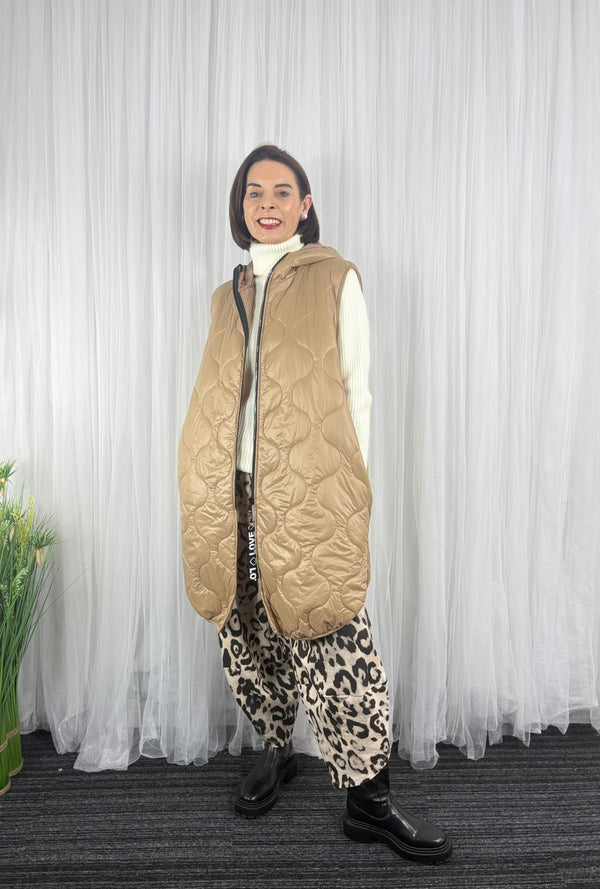Judith gilet in camel