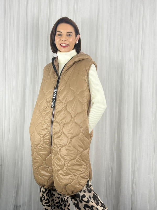 Judith gilet in camel