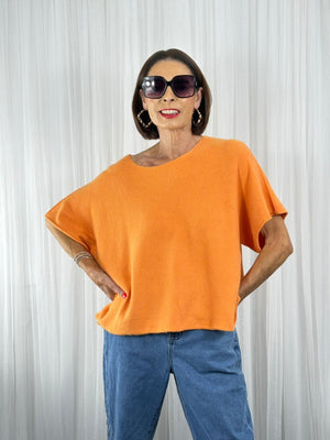 Saliyan knitwear in orange