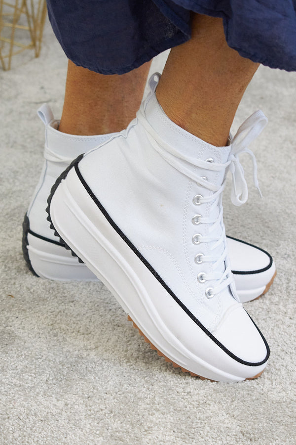 High Street High-top Trainer in White