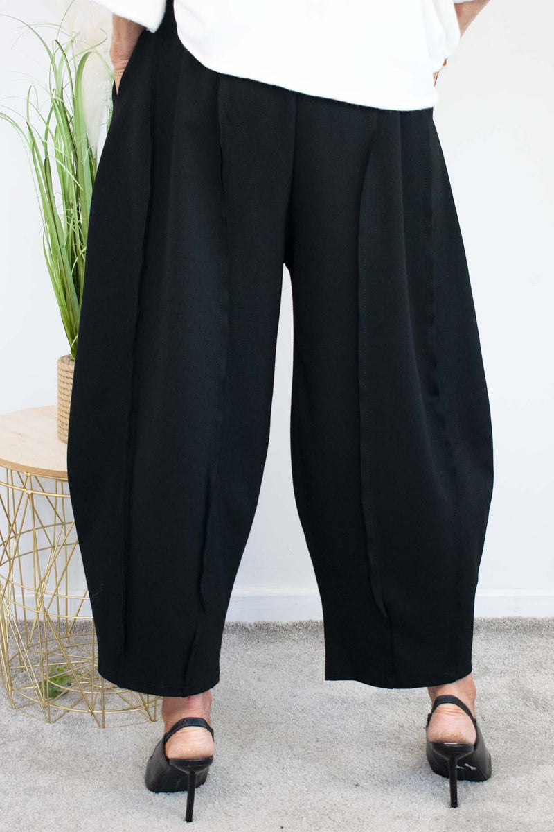 Charlie Scuba Cocoon Trouser in Classic Black