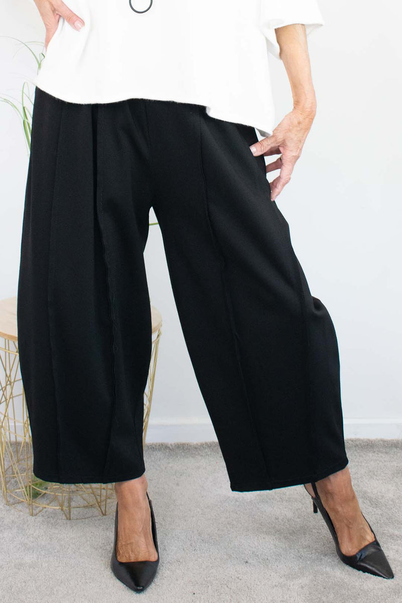 Charlie Scuba Cocoon Trouser in Classic Black