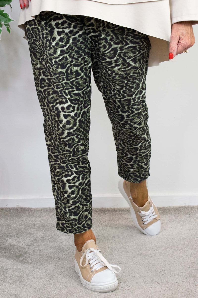 Cheetah Magic Trouser in Khaki