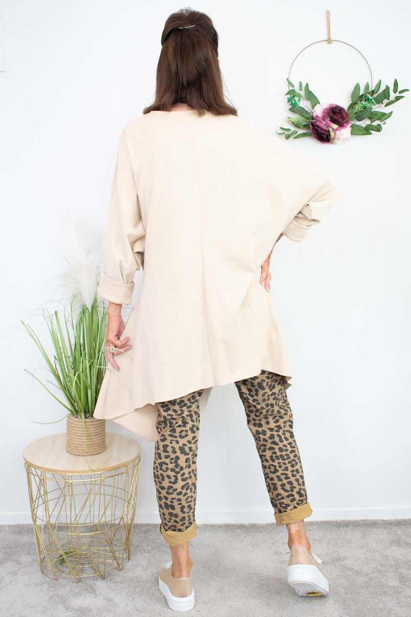 Knotty Twist Sweatshirt in Beige