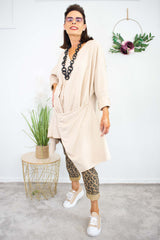Knotty Twist Sweatshirt in Beige