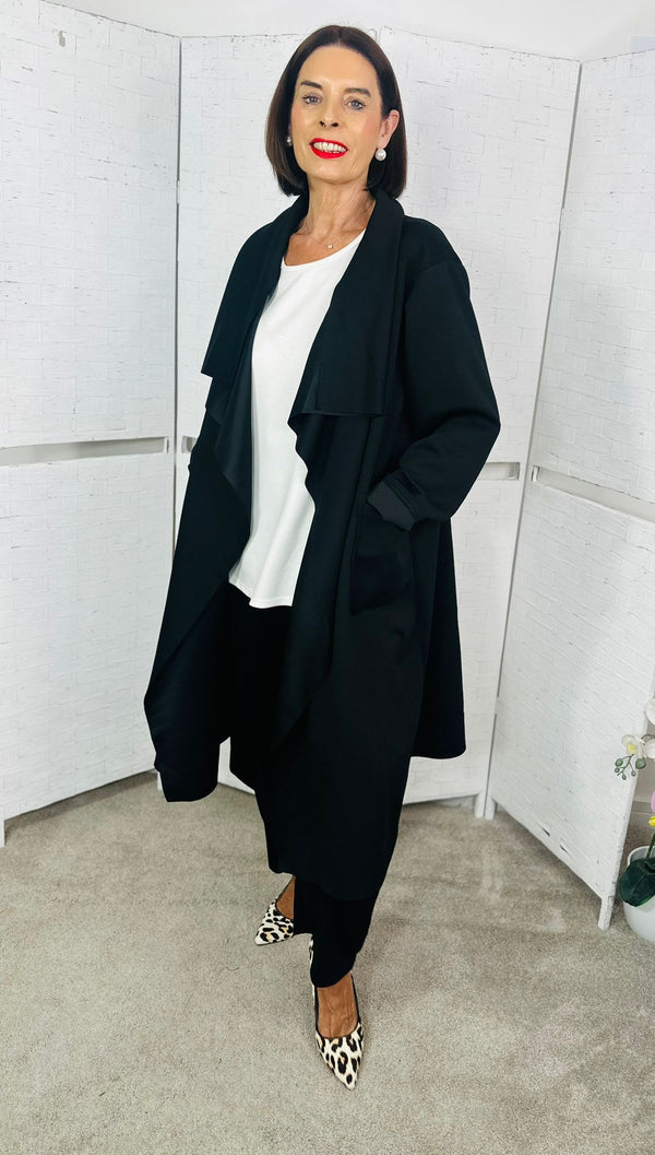 Kenedy waterfall jacket in Black