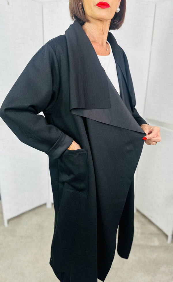Kenedy waterfall jacket in Black