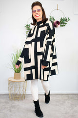 Hampton Swing Jumper in Beige and Black