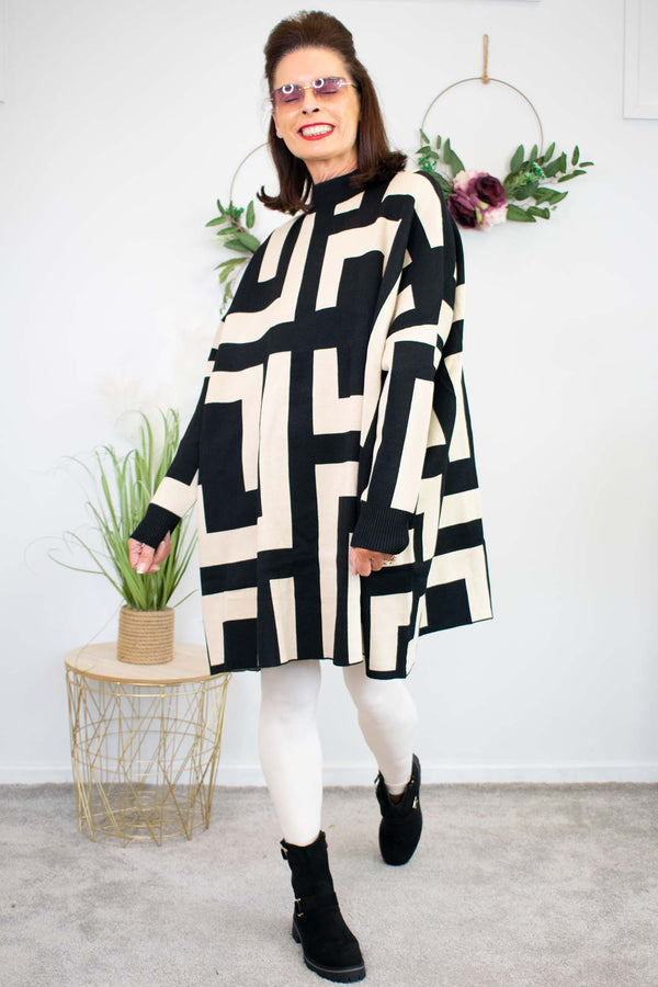 Hampton Swing Jumper in Beige and Black