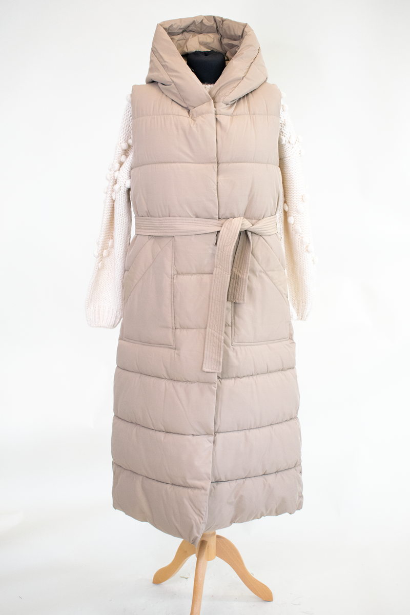 Naya Hooded Puffer Gilet with Quilted Design in Mocha