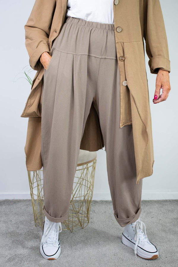 Hazel Cocoon Trouser  in Mocha