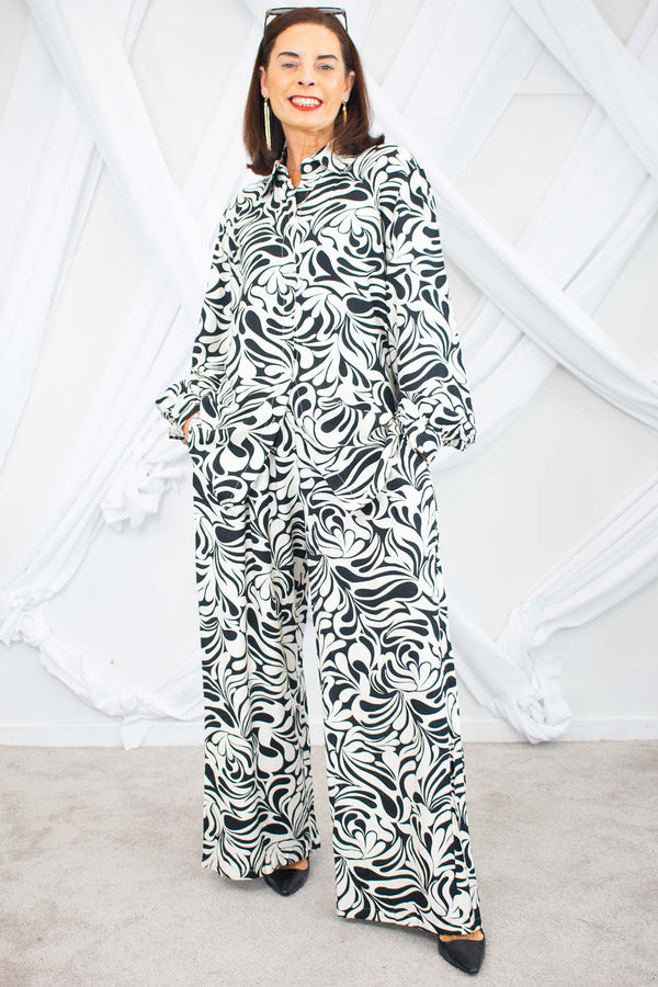Sahara Swirl Suit in Black and White