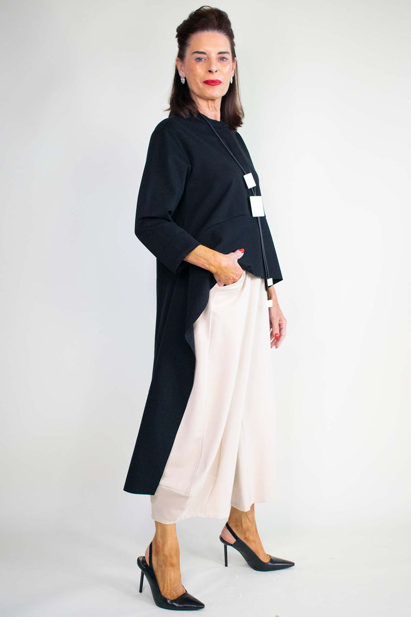 Hailey High Low Scuba Top in Black