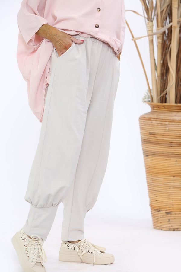 Chloe Trouser in Light Beige  jogger