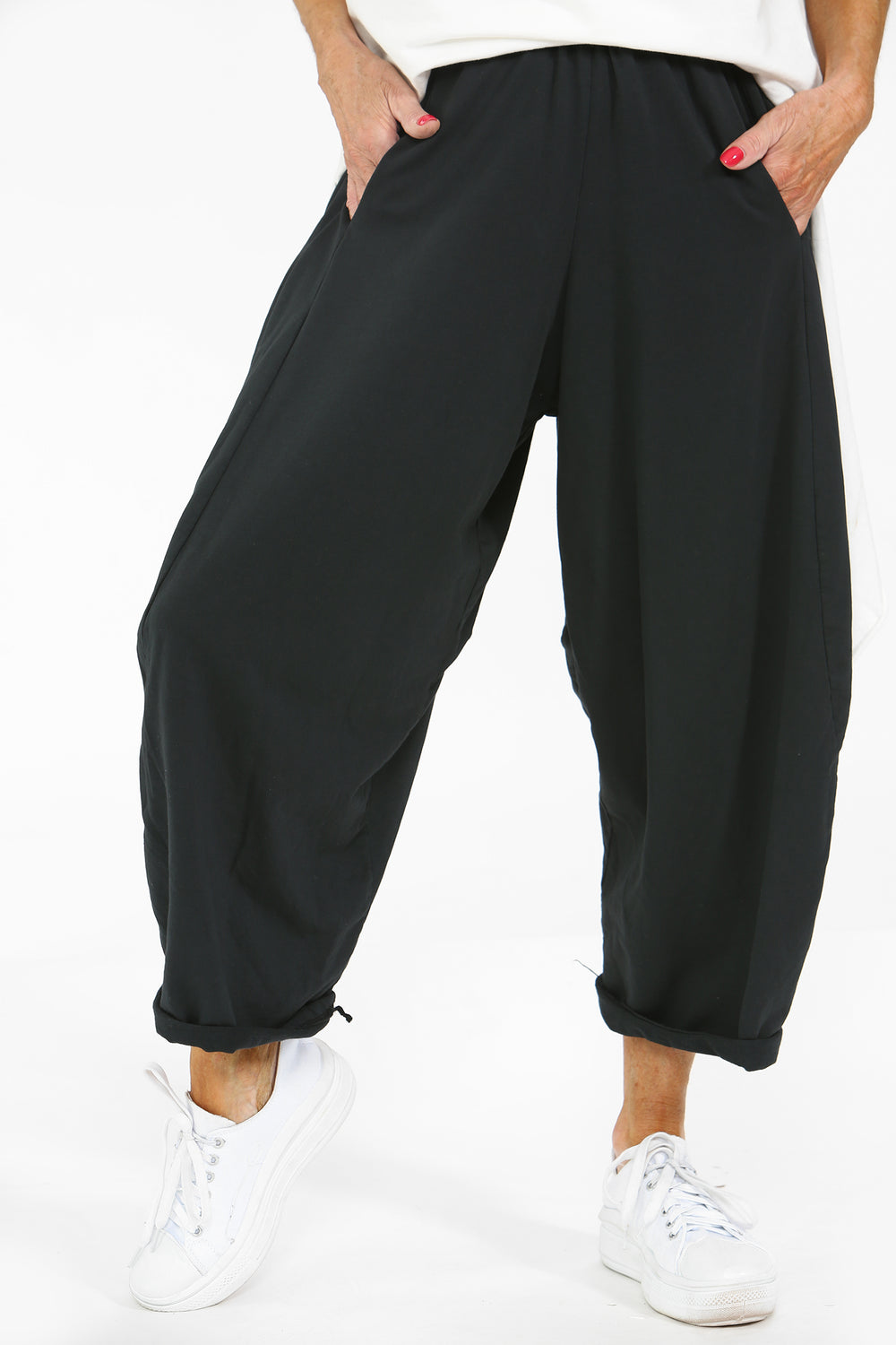 Lilly Black Balloon Jogger
