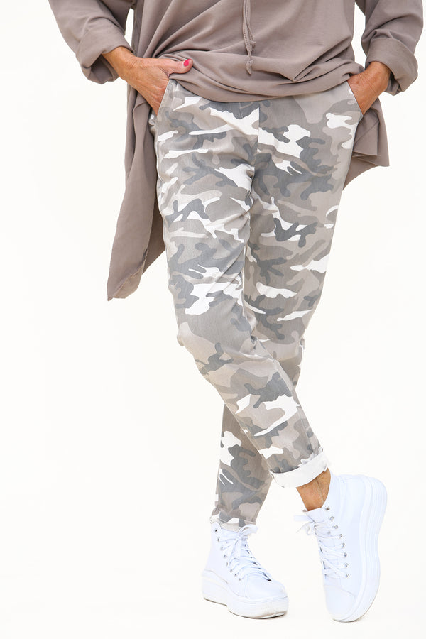 Army Magic Trousers  In Beige with Khaki / summer fabric