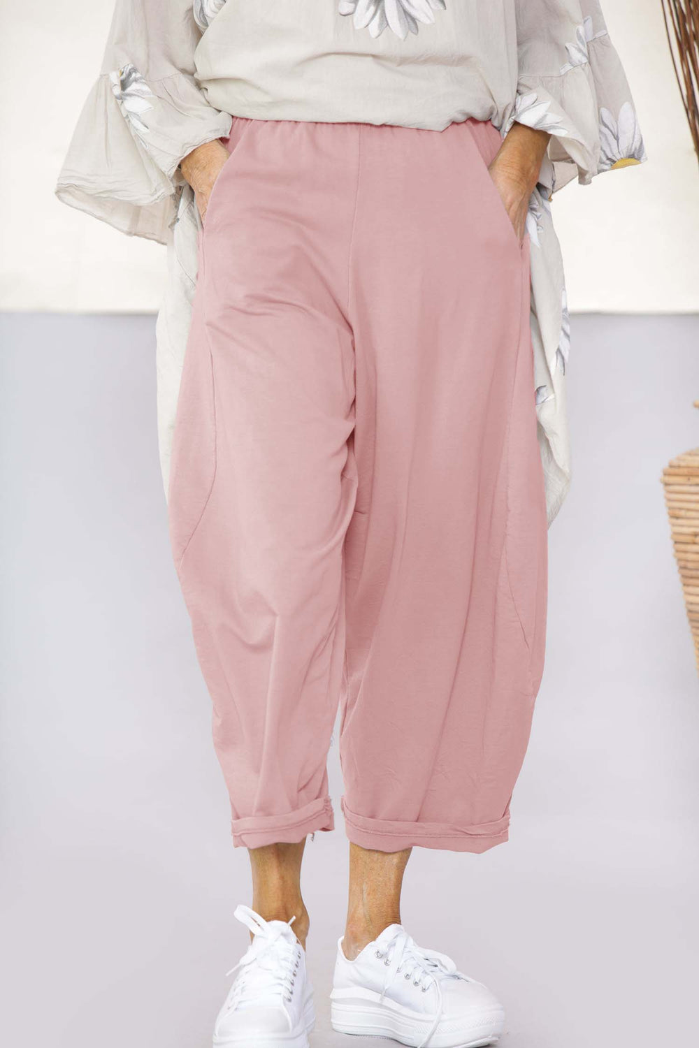 Lilly  Balloon Jogger in light blush pink - Bond Street Store